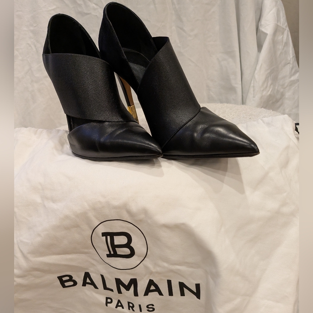 Balmain Black Pointed Toe Stiletto Heel Pumps with Gold Accent - Picture 6 of 9